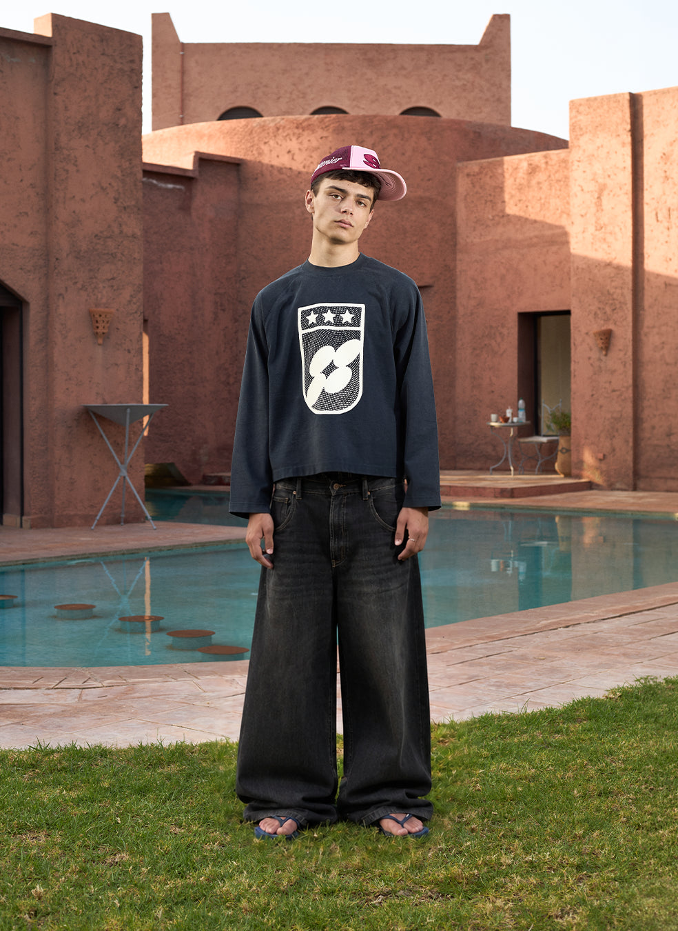 Badge Navy Longsleeve