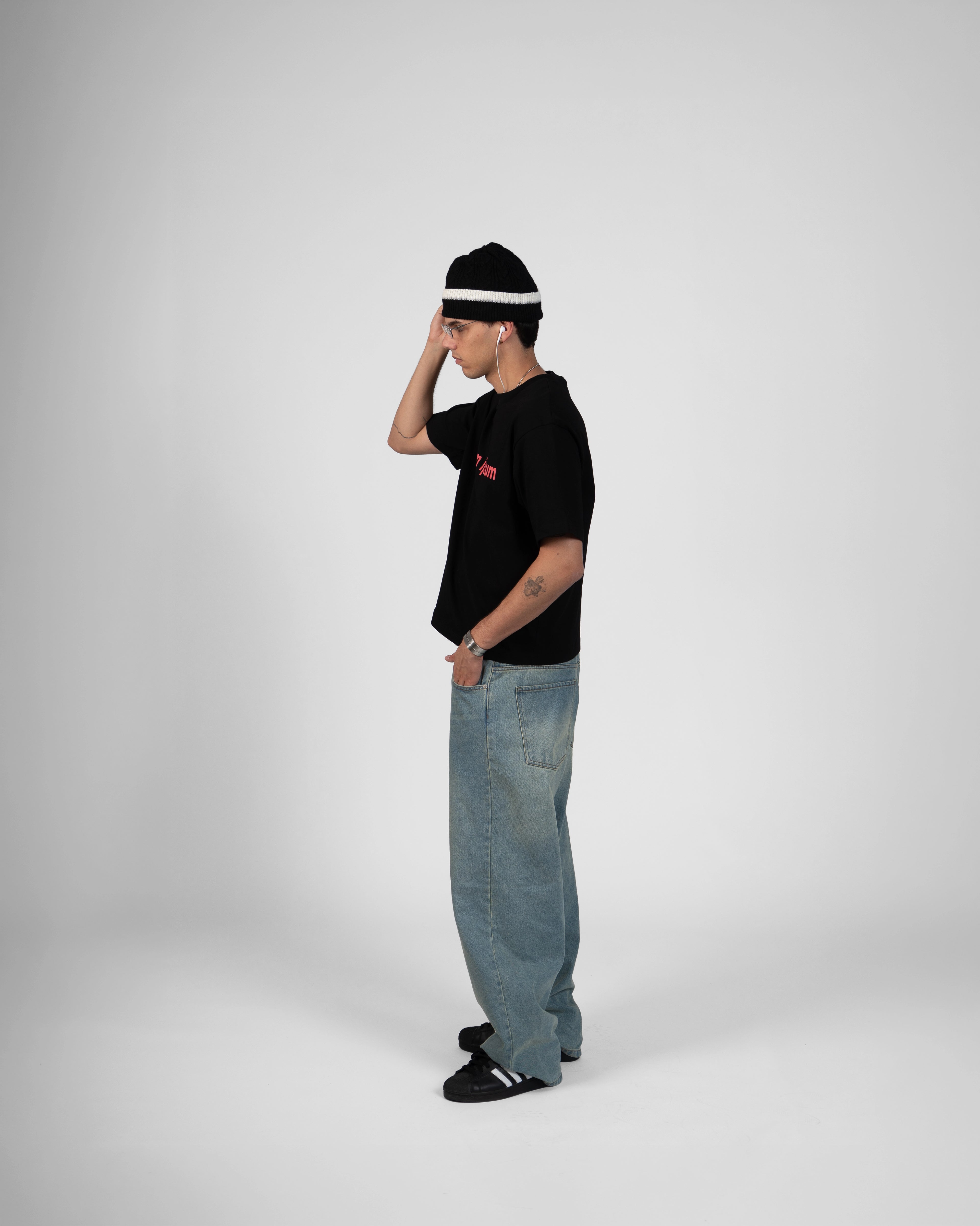 Lorem Black Tee