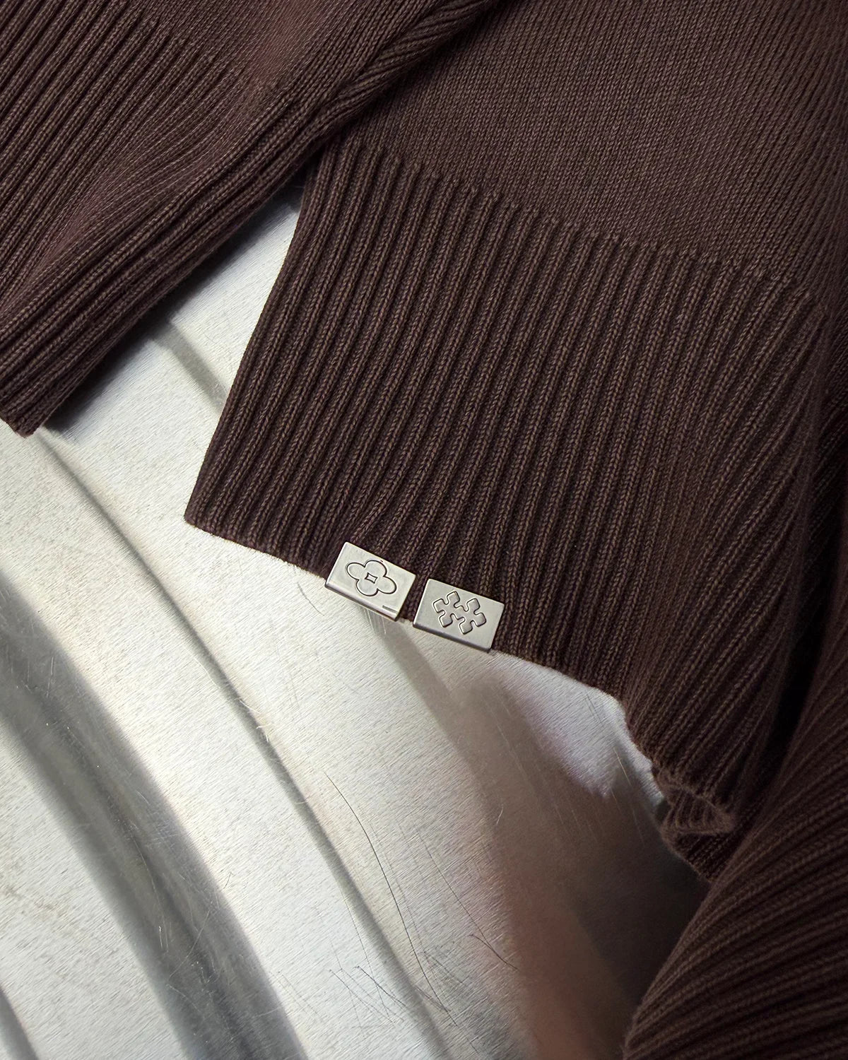 MHSTR BROWN KNIT