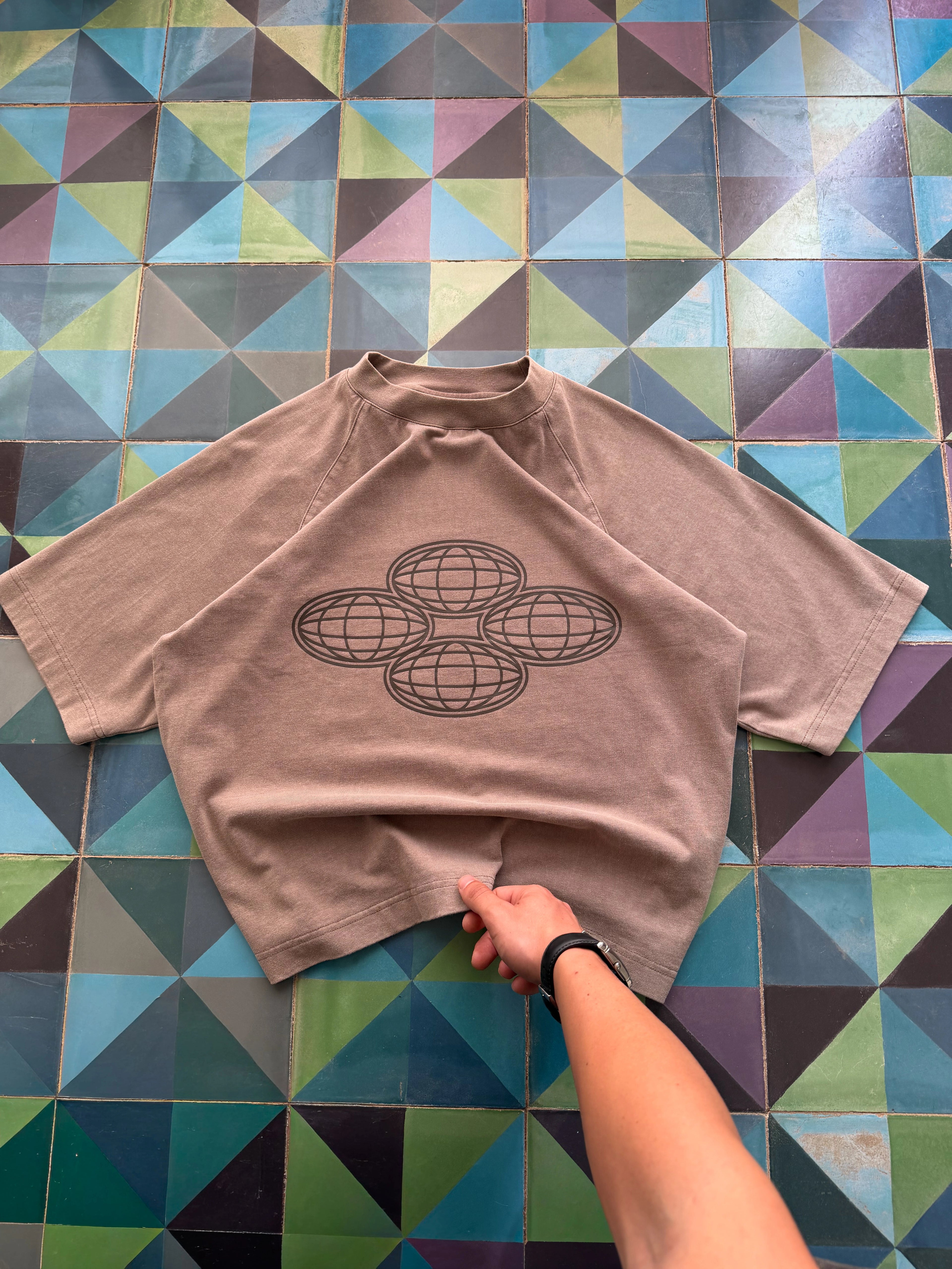 Globe Brown Tee