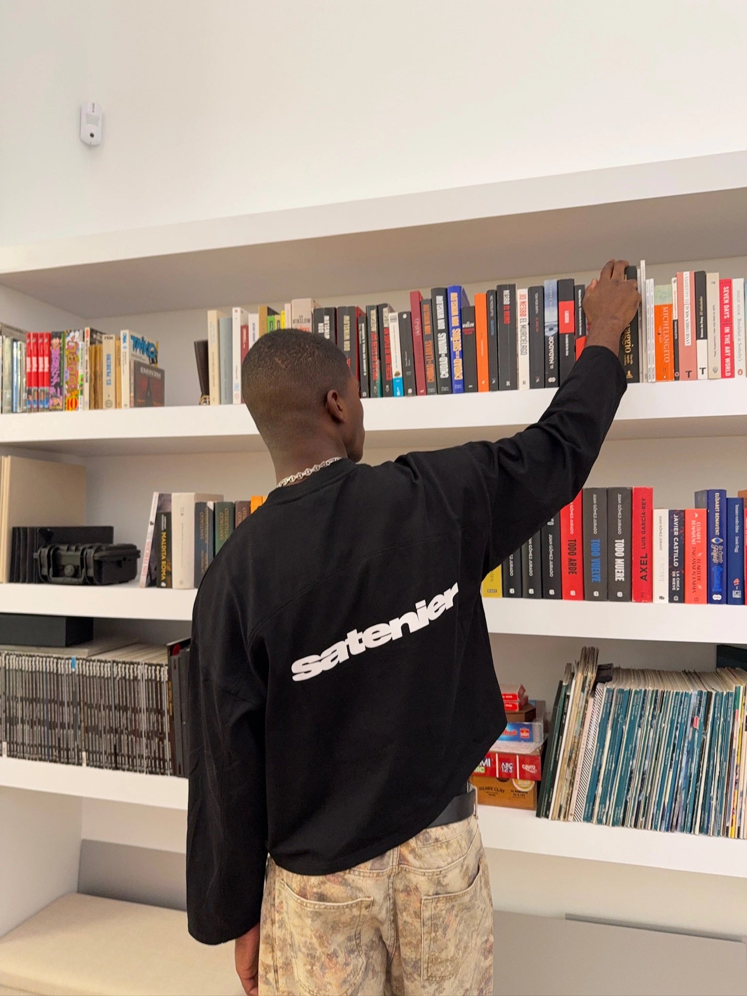 Basic Black Longsleeve